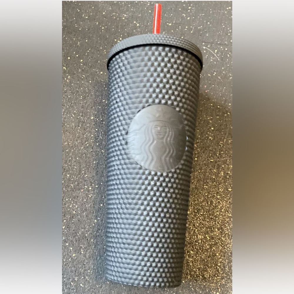 NEW Starbucks 2022 Studded Matte Black 24 oz Tumbler Cold Cup Venti Excellent